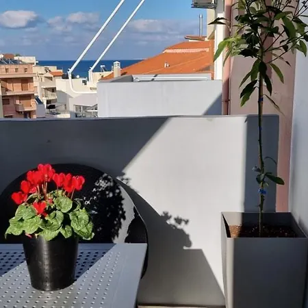 Apartment Bright & Modern Apt With View